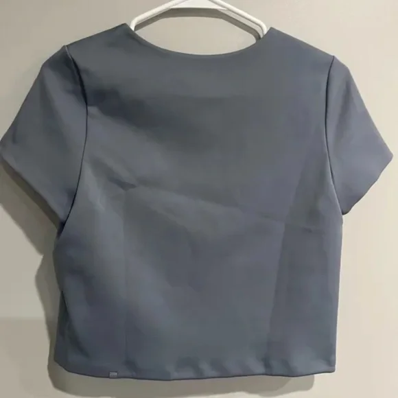 Lululemon Top - Picture 2 of 4